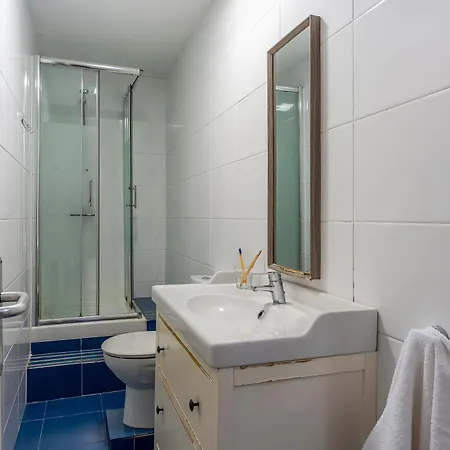 Canela Homes Charming Apartment Barcelona